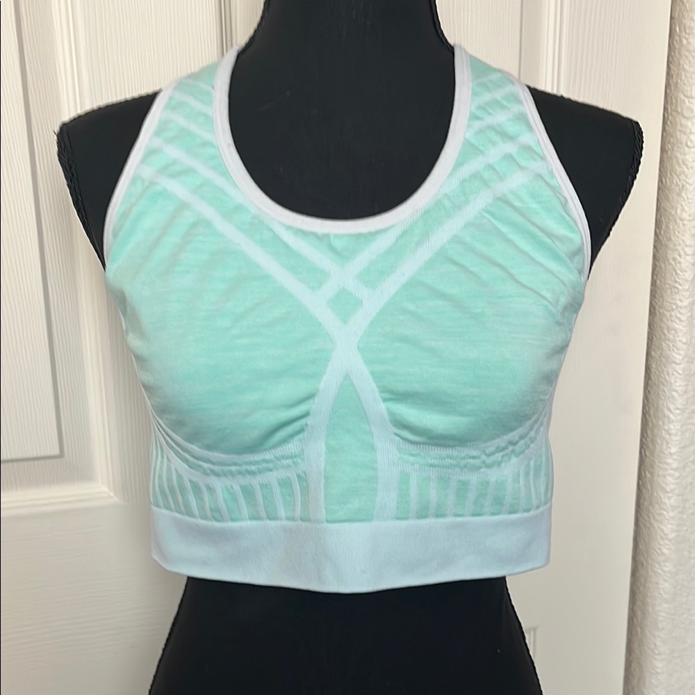 Green and White Racerback Sports Bra with Textured Design